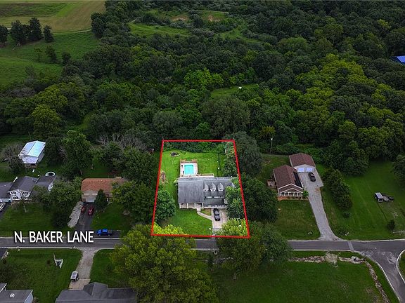 2nd image of 2266 Baker Ln