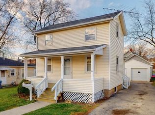 940 4th Ave, Aurora, IL 60505