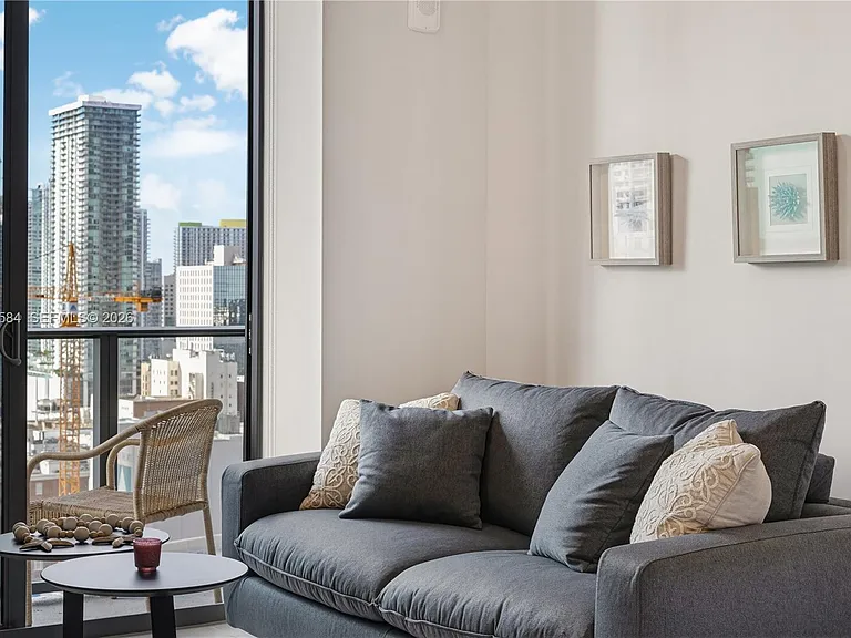 121 NE 5th St #2604 — Photo 4