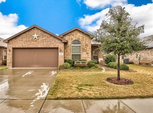 1409 Sierra Blanca Dr, Burleson, TX 76028