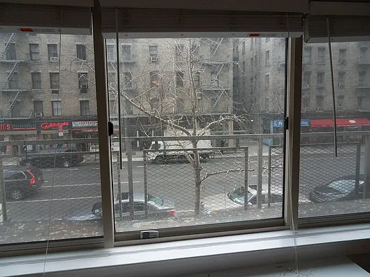 Rented by Stonehenge NYC LLC | media 26