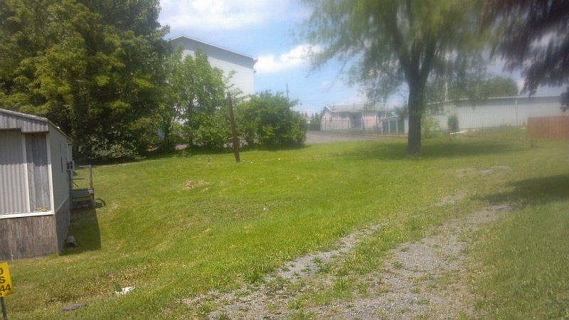 2nd image of 1344 Cain St