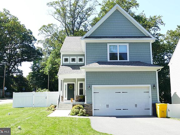 3rd image of 1217 Hampton Rd