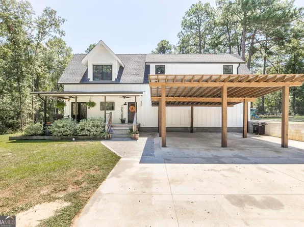 615 Country Club Rd, Fort Valley, GA 31030