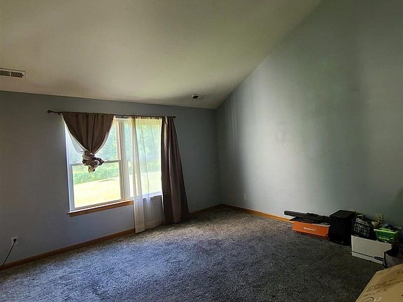3rd image of 501 Kathryns Ct