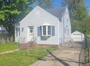 11 Stone St, Elmont, NY 11003