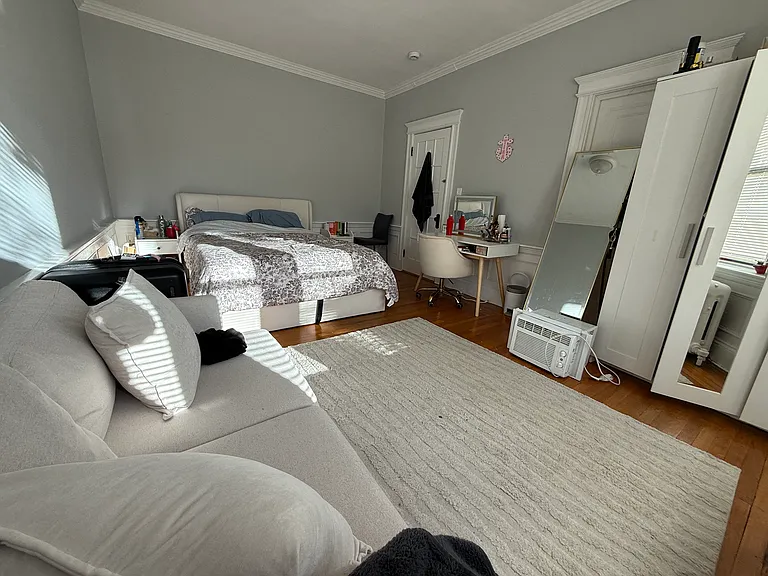 12 Greenway Ct #3 — Photo 6