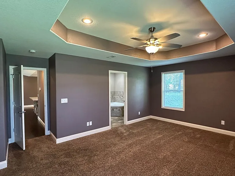 333 Lyle Curtis Cir — Photo 25
