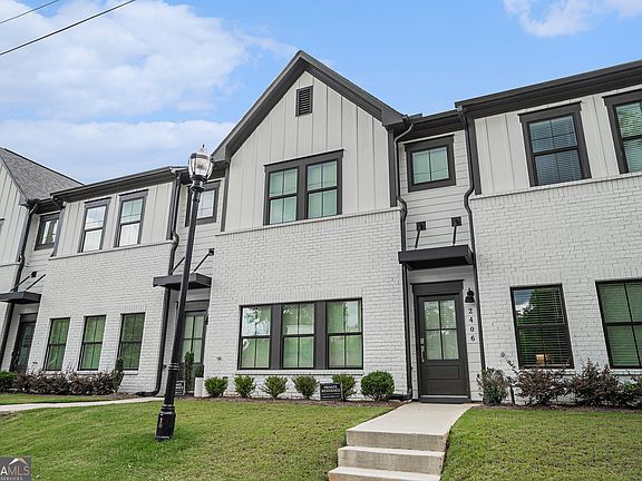 2nd image of 2406 Lakeshore Ln