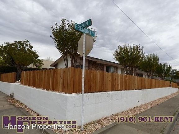 4th image of 800B Main St