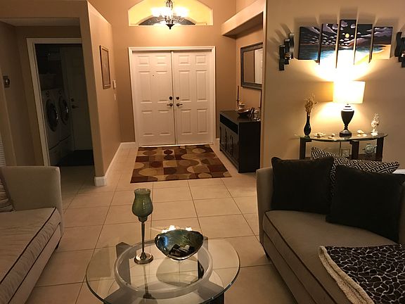  Front door/ breezeway 