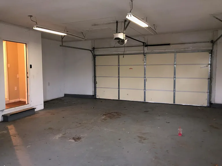 416 W Wenger Rd — Photo 27