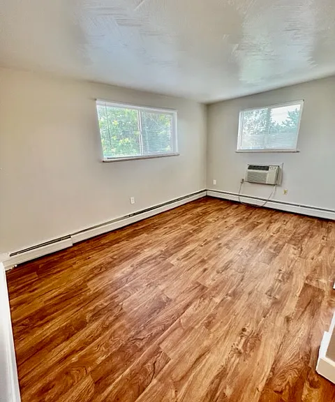 Jamaica Apartments — Photo 4