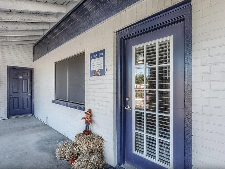 Welcome home to Sunridge Apartments