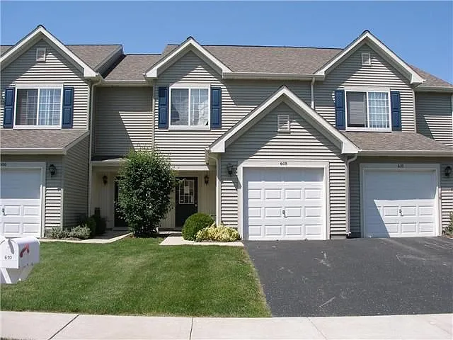 608 Caleb Dr photo 1