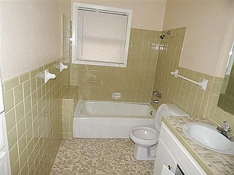 4th image of 3806 Rosemary Ln