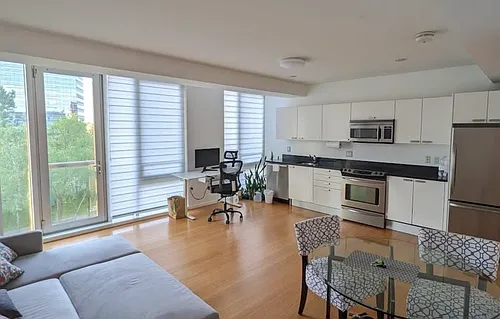 2 Earhart St #5 Photo 1
