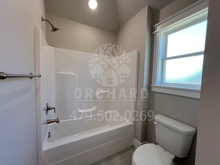 1052 Silver Birch St — Photo 11