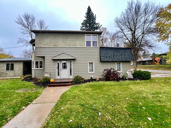 3rd image of 218 8th Ave