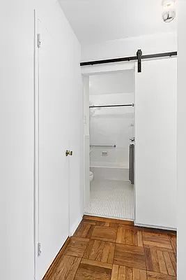 5th image of 2 Charlton St APT 10K