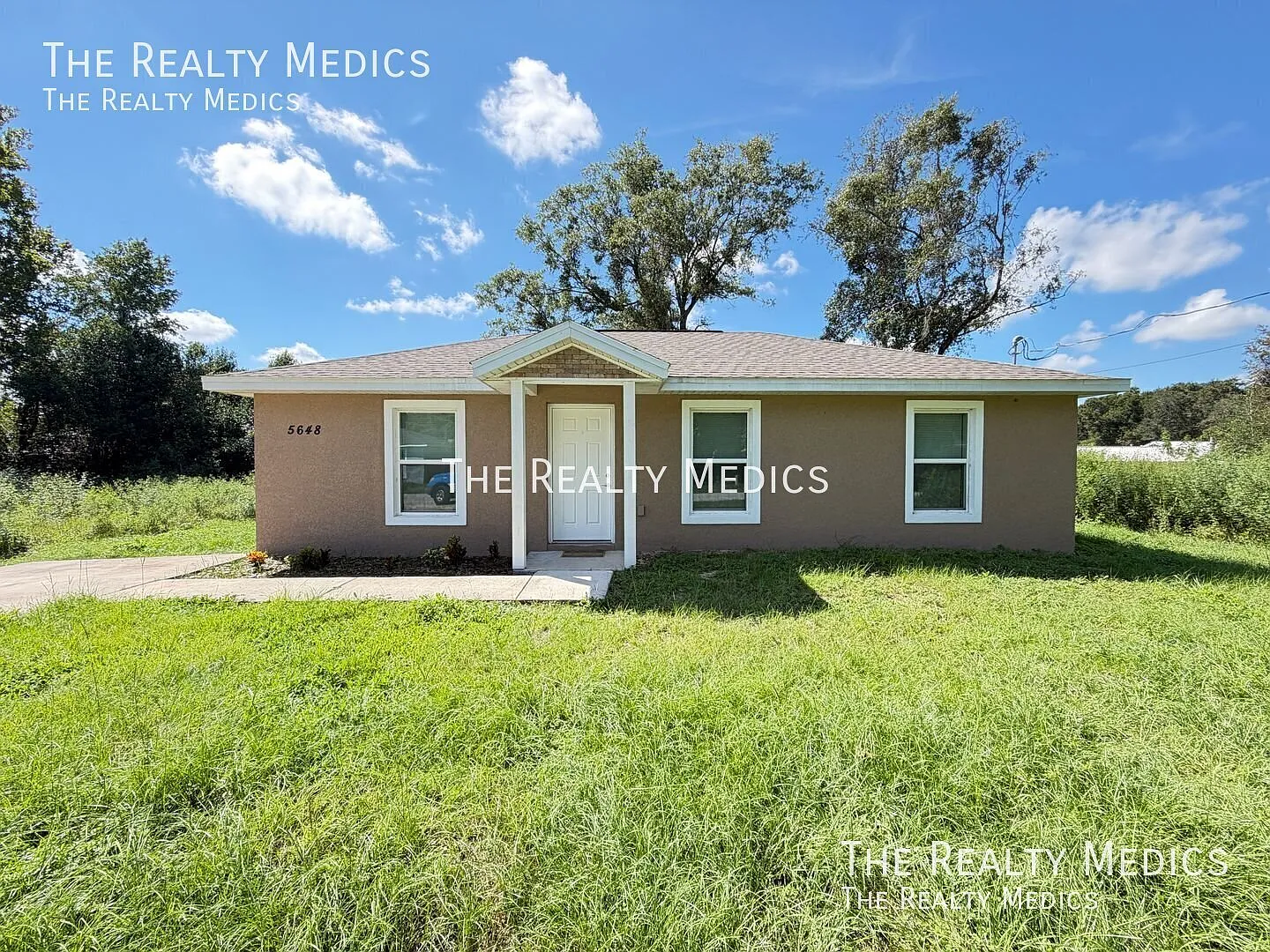 Lovely 3 Bedroom, 2 Bathroom Home in Ocala — Photo 1