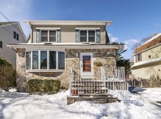 32 1st Ave, Hawthorne, NJ 07506