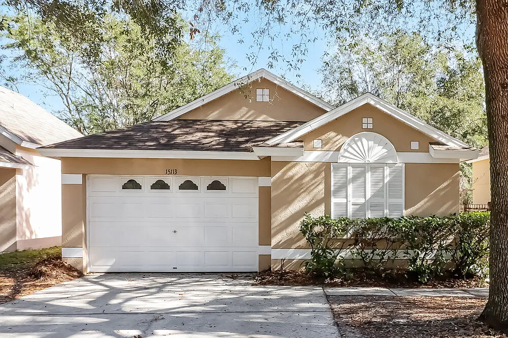 4 bed, 2.0 bath, 1337 sqft, $3,200 — Photo 1