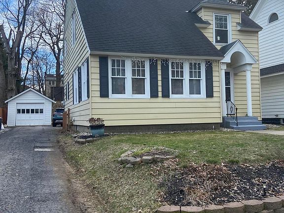 2nd image of 120 Washington Road