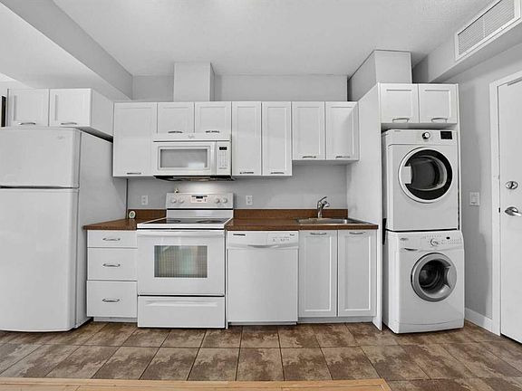 4th image of 3830 E Brentwood Rd NW #306