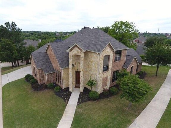 2nd image of 3210 Northwood Dr