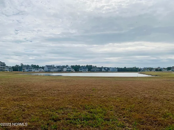 706 Lake Catherine Drive, Holly Ridge, NC 28445