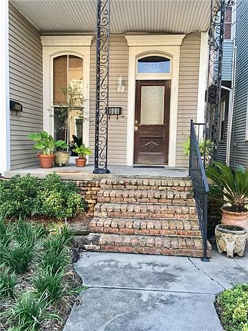 1st image of 808 Valmont St