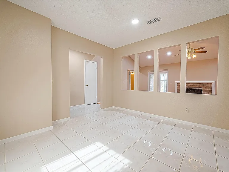 3231 E Heatherock Cir — Photo 12