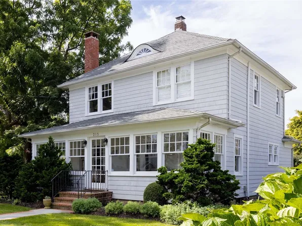 215 6th Avenue, Greenport, NY 11944