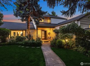 2009 30th Ave W, Seattle, WA 98199