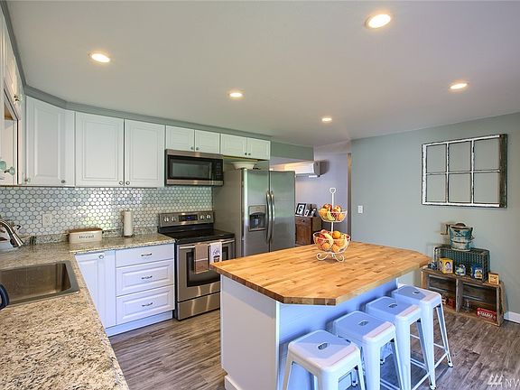 4th image of 20509 53rd Avenue Ct E