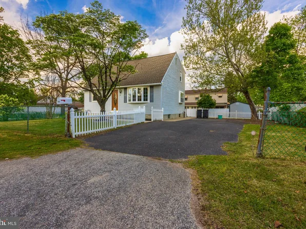 132 North Ave, West Berlin, NJ 08091
