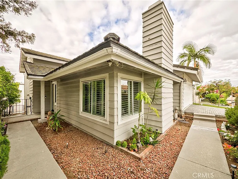 424 Sand Cyn — Photo 10
