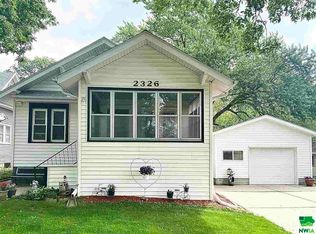 2326 S Palmetto St, Sioux City, IA 51106
