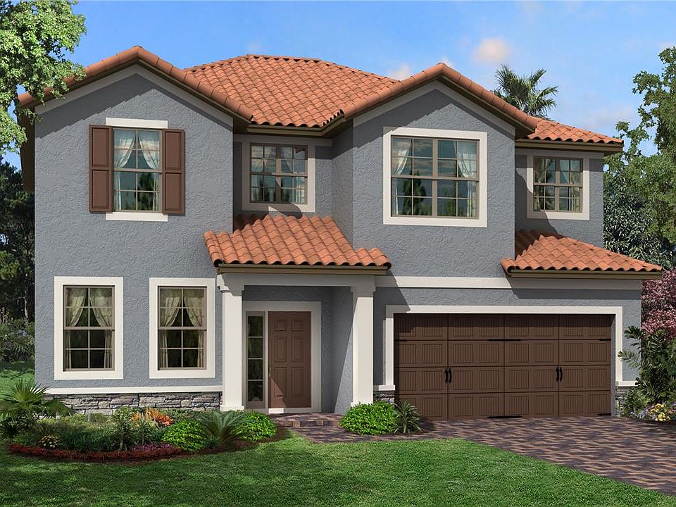 Located in Riviera Bella in DeBary, FL
