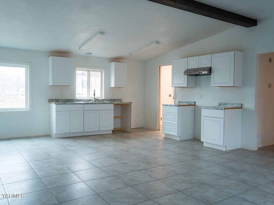 1st image of 31 Egan Ln