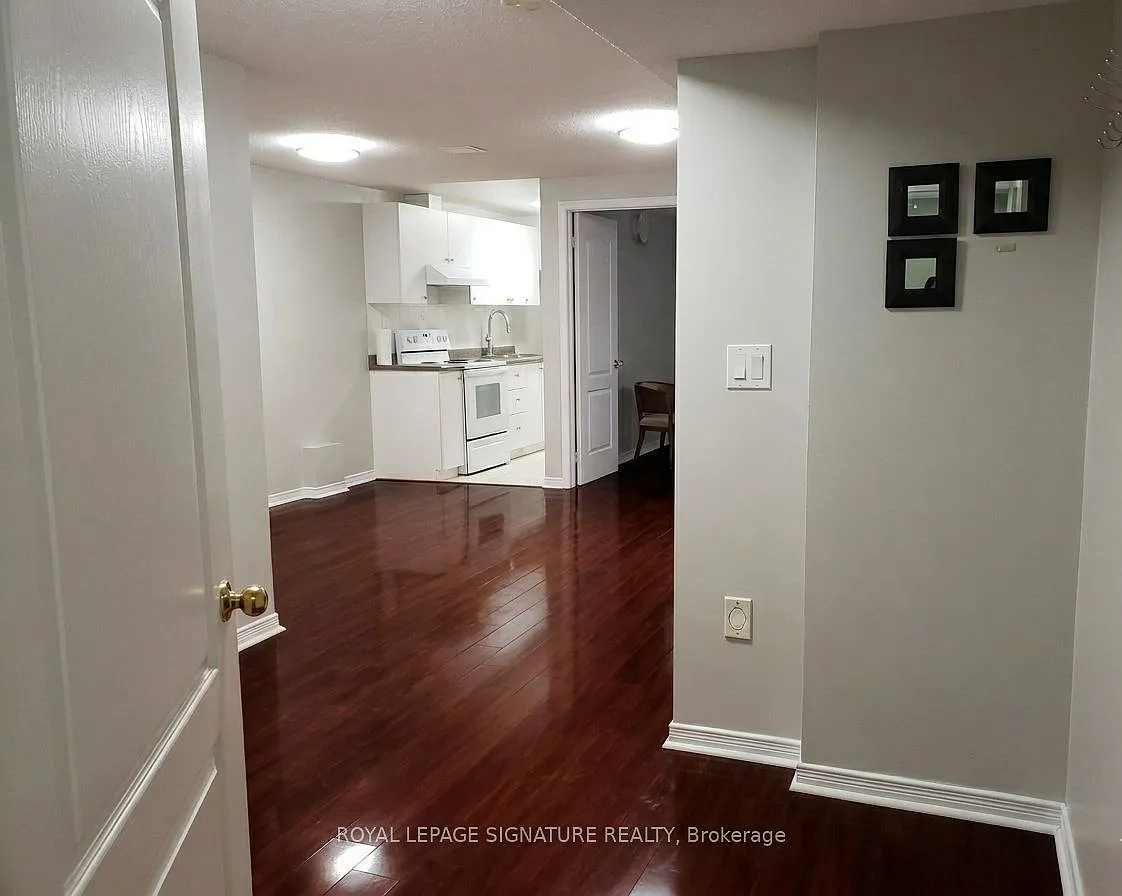 Building Photo - 21 Navy Ct #BASEMENT