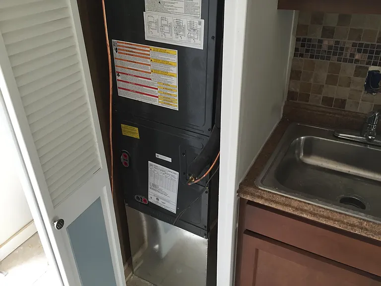 428 Newcomb St SE #2 — Photo 9