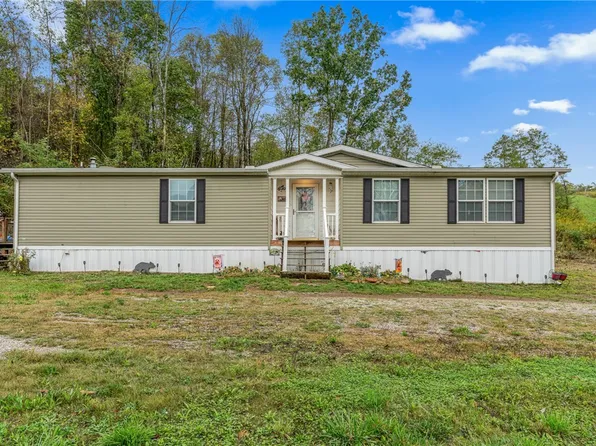 187 Campbells Ln, Acme, PA 15610