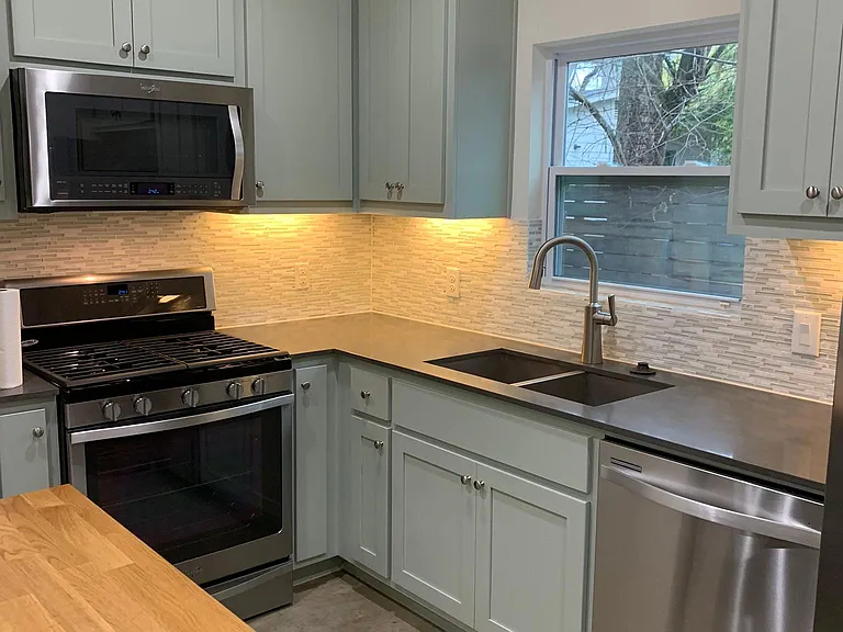 1003 Linden St #B — Photo 7