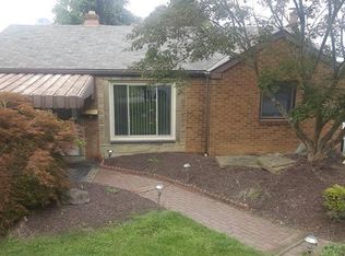 141 Glencoe Dr, West Mifflin, PA 15122