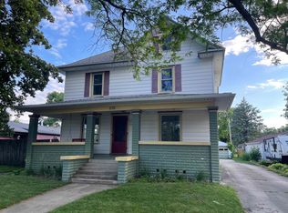 310 E State St, Cherry Valley, IL