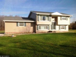 13981 Leroy Center Rd, Painesville, OH 44077