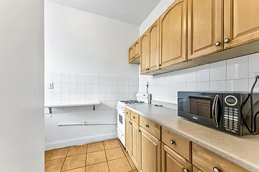 Rented by Aryeh Realty