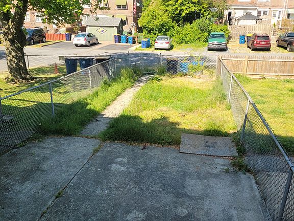 2nd image of 135 Birch Ave